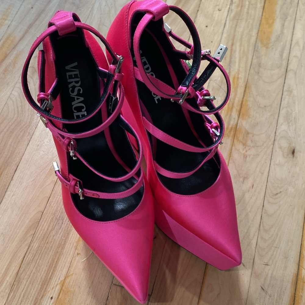 Versace Tempest Hot Pink Satin Platform Shoes - Picture 7 of 16